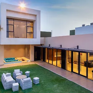 منتجع المنتجعات الأولى, الرياض